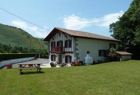 Gite A Saint Martin D Arberoue Pyrenees Atlantiques Chez Pochelu Gites De France Bearn Pays Basque Gite De France Gite Pays Basque