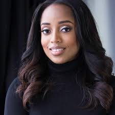 Myrna Drake's Instagram, Twitter & Facebook