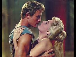 Copilă fiind, ea a fost răpită de către tezeu, și adusă acasă de frații săi castor și pollux. Jack Hill On Helen Of Troy Youtube