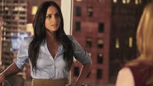 Meghan Markle Stars As Rachel Zane In Suits Season 7 Episode 14 Pulling The Goalie Meghan Markle Suits Suits Rachel Markle Suits