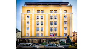 Facultate de drept facultatea de drept oradea. Cluj Universitatea BabeÈ Bolyai CumpÄrÄ Hotelul Opera Palza Cu 10 Milioane De Euro Pentru Noul Sediu Al FacultÄÈii De Drept