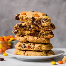 A crisp edge is always welcome, but the rest of it must be thick and chewy. Thin And Crispy Chocolate Chip Cookies