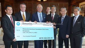 Motorola solutions malaysia sdn bhd. Najib Receives Courtesy Call From Ceo Of Motorola Solutions Inc