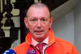 The site lists all clubs he coached and all clubs he played for. Balazs Feco Es 21 Eves Fia Ferenc Sok Mindenben Edesapjara Utott Hazai Sztar Femina