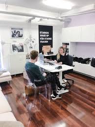 Makeup · 1 decade ago. Schoner Schwitzen Ilma Ich Liebe Mannheim