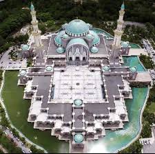 Surga firdaus adalah surga yang paling utama dan paling tinggi. Bijaksanakah Khutbah Bangkit Isu Anti Raja
