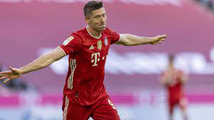 Mit 41 toren knackt er den rekord von gerd. Frau Von Gerd Muller Bittet Bayern Star Lieber Robert Lewandowski 40 Tore Reichen Ja Auch