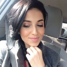 L'oreal infallible eyeshadow in Amber rush may very well be my all time  favorite shadow and it's a total dupe for MAC tan pigment. Also loving the  #Stila liquid lipstick in Bellissima #