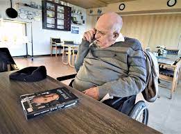 93 år gamle joralf gjerstad er kjent for de aller fleste som «snåsamannen». Mosjoen Snasamannen Snasamannen 94 Utelukker Ikke Bokbad I Mosjoen Det Er Godt A Slippe A Bli Glemt