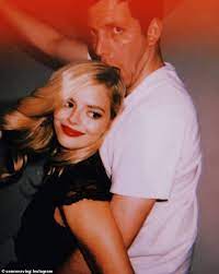 It is a sequel to the 2017 film the babysitter and stars judah lewis , emily alyn lind , jenna ortega , robbie amell , andrew bachelor , leslie bibb , hana mae lee. Samara Weaving 27 Is Engaged Creative Producer Jimmy Warden Daily Mail Online