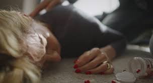 Plus belle la vie 3427 : Plus Belle La Vie En Avance Celine Se Suicide Video Pblv Episode N 4251 Stars Actu