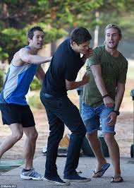 Home and away ash apologises (ash shows up at john and marilyn's house. Home And Away S Martin Ash Ashford Swings For Kyle Braxton Daily Mail Online