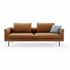 Zanotta, a historic brand with which the most famous designers of the world have collaborated. Flamingo Sofa By Zanotta