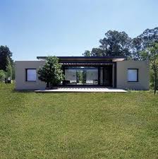 Casa En Club De Campo Pinguinos Arqa Mediterraneanhomes Fachadas De Casas Modernas Casas De Campo Casas Estilo Campo