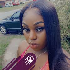 I re-watched THE WAY WE WERE last night, and I didn't remember that Babs  and Redford had a kid together. SO WHAT HAPPENED? Judging from that final  scene, Redford just dropped out