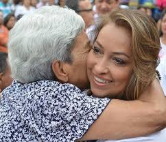 GLORIA MONTOYA QUIERE SER ALCALDESA DE BELLO