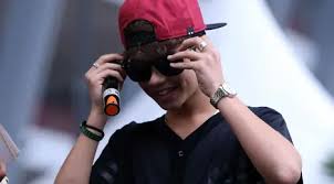 Music lagu raya jamal abdillah 100% free! Selain Salam Alaikum 5 Lagu Harris J Ini Wajib Kamu Dengar News Entertainment Fimela Com