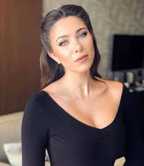 وجّهت الممثلة اللبنانية دانييلا رحمة معايدة لوالدتها بعيد ميلادها، اذ انها نشرت صورة لها على حسابها الخاص وعلّقت عليها بالقول: Ø¯Ø§Ù†ÙŠÙŠÙ„Ø§ Ø±Ø­Ù…Ø© Ù„Ù… Ø£ØªØ¹Ø§Ù‚Ø¯ Ø¹Ù„Ù‰ Ø£ÙŠ Ù…Ø´Ø±ÙˆØ¹ Aghani Aghani