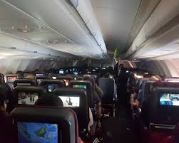 Review Of Qantas Flight From Sydney To Singapore In Economy