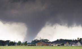 The tornado was part of a line of storms that swept through the area late sunday. 2018 Chicago Tornado Hypothetical Tornadoes Wiki Fandom