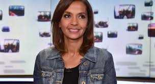 Une ambition intime revenait ce lundi 16 décembre sur m6, avec, comme toujours, karine le marchand à la présentation. Karine Le Marchand Evoque Son Rire Debile Et Ses Manieres De Pouf Video