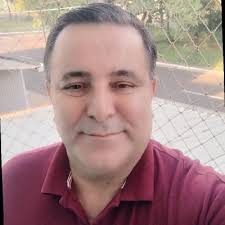 Este mês, completo 11 anos de Pirelli. Desde o início, eu senti que daria  certo, minha intuição raramente falha. Foi muito desafiador, afinal, o  mundo do qual pertenço hoje, era algo totalmente… |