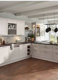 Skandinavische Landhauskuche Ideen Bilder Tipps Fur Die Planung Und Umsetzung Kuchenfinder Landhauskuche Haus Kuchen Skandinavische Kuche
