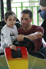 „ბამბინო წარმოადგენს ცნობილი ევროპული ბრენდების საბავშვო. Il Bambino Della Domenica Maurizio Zaccaro