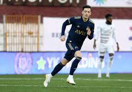 Ozil started the game on the bench and came on in the 77th minute for mame thiam who scored the first goal for his side. Mesut Ozil Makes His Debut For Fenerbahce In Turkey S Super Lig Daily Sabah