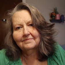 Matthew Philbin, the son of Miami Dolphins head coach Joe Philbin, is  charged with failure to stop and render aid in a downtown Austin crash.