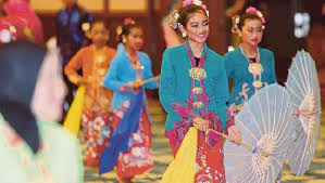 According to tripadvisor travelers, these are the best ways to experience baba & nyonya heritage. Keunikan Pantun Peranakan Baba