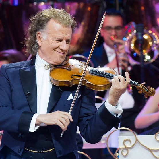 André Rieu facts: wife, concerts, net worth and his Johann Strauss  Orchestra - Classic FM