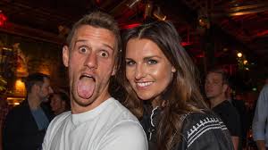 Check spelling or type a new query. Laura Wontorra Und Ehemann Simon Zoller Kirchliche Trauung Des Fc Stars Um Ein Jahr Verschoben Express