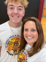 🏈✨ A Night to Remember in Elmira! ✨🏈 On Friday, Elmira came together to  celebrate its rich athletic legacy and honor those who helped shape it.  During halftime of the Elmira Express