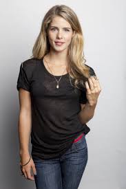 Emily bett rickards married stephen's character, oliver in arrow. Emily Bett Rickards The Flash Wiki Fandom