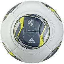 Changement de nom pour la ligue 1 conforama et d'équipementier pour les ballons: Ligue 1 Nouveau Ballon Officiel De La Saison 2013 2014 Benin Football