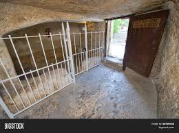 The details of the biblical tomb of jesus (jesus' tomb) precisely match those mentioned in the bible, as follows. Garden Tomb Jerusalem Image Photo Free Trial Bigstock