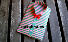 1.1 un envoltorio de regalo monstruosamente divertido. Como Envolver Regalos Para Hombres