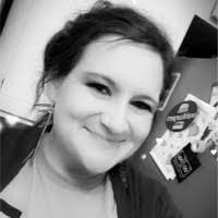 Melanie Endsley's Instagram, Twitter & Facebook