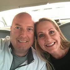 What are the options for international data with Verizon phones?