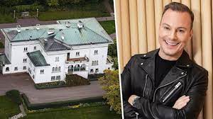 Se hvilke film der bliver vist på dr1, tv2, tv3, kanal 5, dr2, tv2 zulu, tv3+, 6'eren, dr ramasjang, tv2 charlie, tv3 puls, kanal 4, dk4, tv2 fri, tv3 max, canal 9. Peter Joback Pa Scen Pa Oland I Helgen P4 Kalmar Sveriges Radio