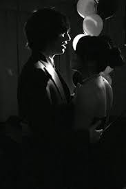 ScriptShadow: Screenwriting and Screenplay reviews: Aaron and Sara (BFF)