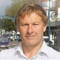 Mark Bachelor's Instagram, Twitter & Facebook