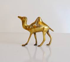 Keyum camel toys figurines set, wild animal model llama toys for nature science learning, wildlife theme party supplies cake toppers, family pack of 3. Pin On Vintage Home Decor