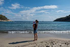 Wieviel geld brauche ich für mallorca? Reisen Mit Baby 10 Mythen Familien Reiseblog A Daily Travel Mate