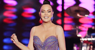 ebru gündeş ile ilgili görsel sonucu