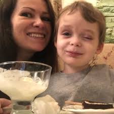 Janine Read's Instagram, Twitter & Facebook