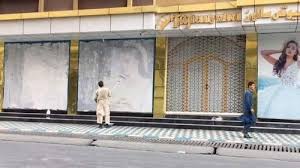 탈레반 반군 대변인은 미군 병력을 수송하던 이 미국 군용기를 자신들이 아프가니스탄 가즈니주에서 격추시켰다고 밝혔습니다. Izs R9zyfyw Rm