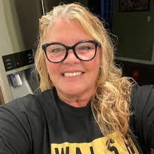 Brian Kindell's Instagram, Twitter & Facebook