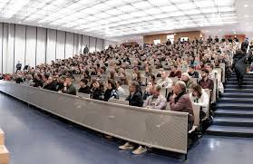 Bleiben sie, so lang sie möchten. Volles Haus Beim Vortrag Von Jurgen Resch